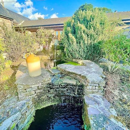 הוילה Llangwm-Isaf Stone Built Barn In A Beautiful Rural Setting מראה חיצוני תמונה